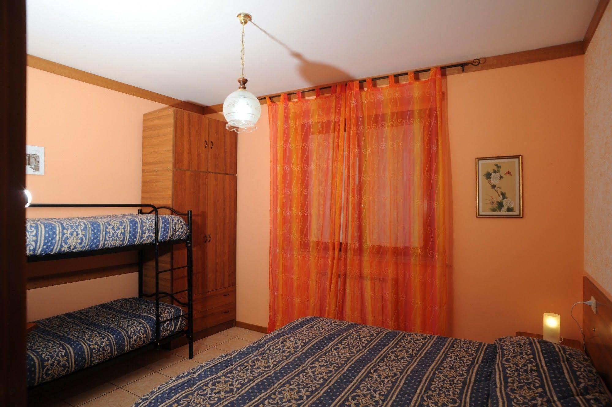 Agriturismo La Mora 阿西西 外观 照片