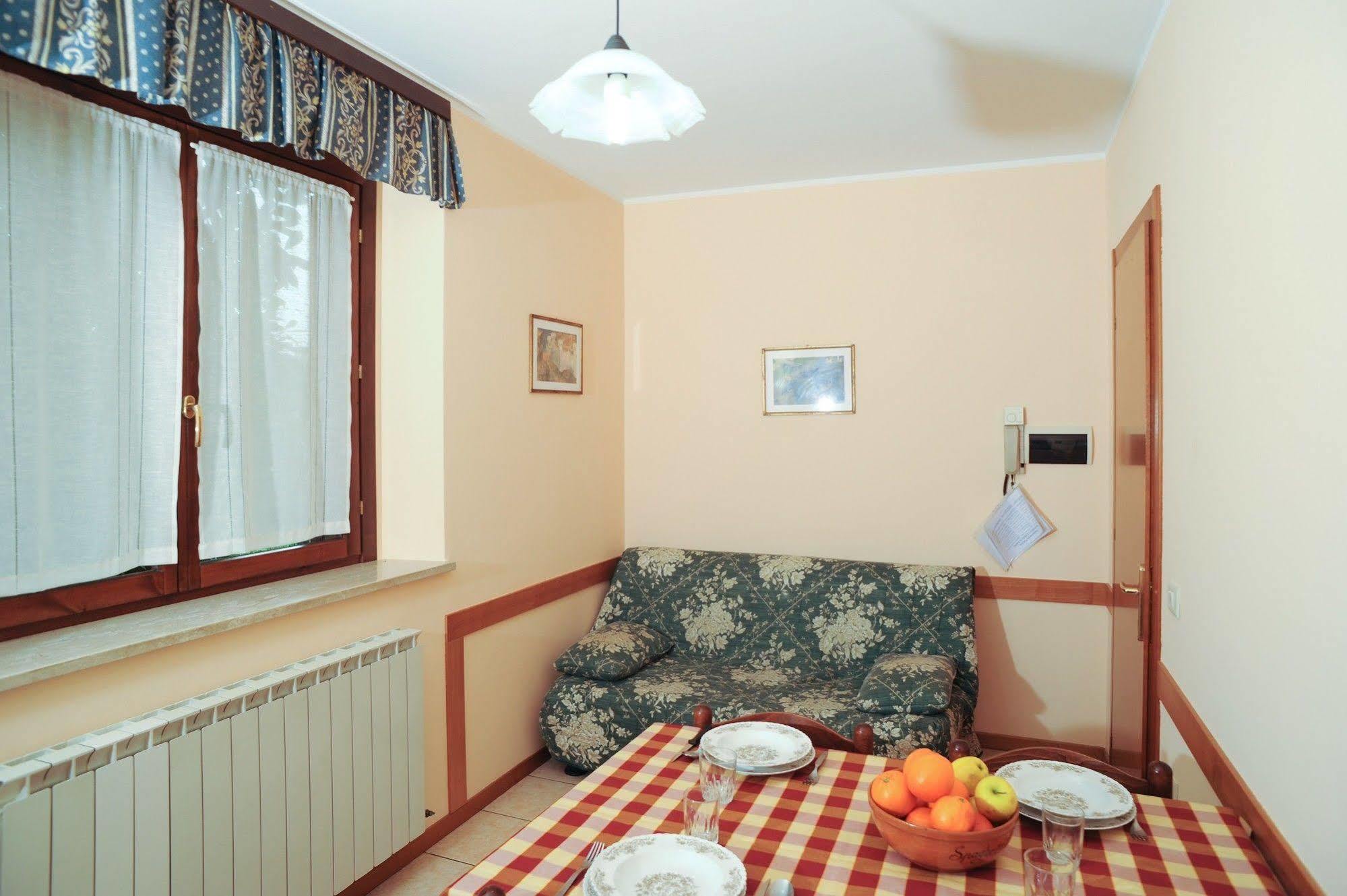 Agriturismo La Mora 阿西西 外观 照片