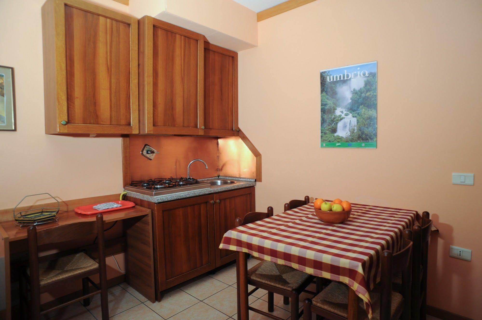 Agriturismo La Mora 阿西西 外观 照片