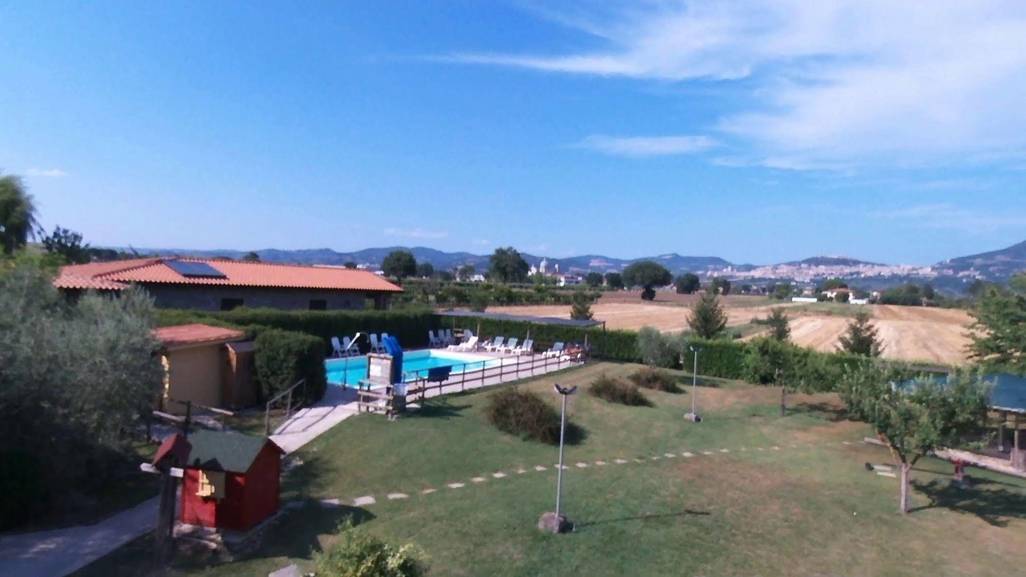 Agriturismo La Mora 阿西西 外观 照片